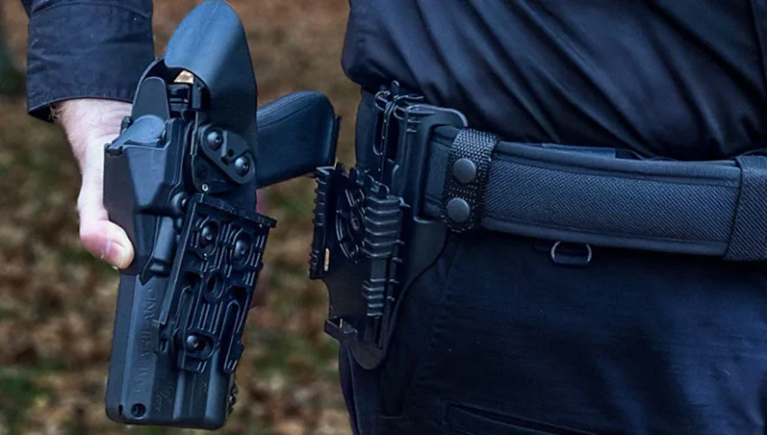 Protective Handgun Holster Designs Supporting Stable Retention During Movement